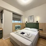 Liv Luxury Mini Penthouse Center 7a * Salonic