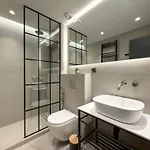 Liv Luxury Mini Penthouse Center 7a *