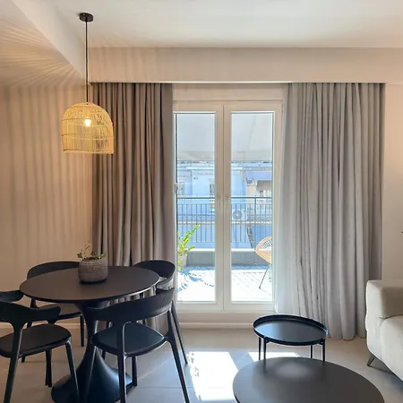 Liv Luxury Mini Penthouse Center 7a *